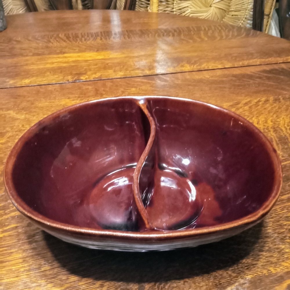 Mar-Crest Old Fashioned Oval Daisy Dot Stoneware